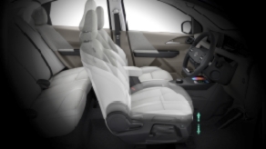 Height Adjustable Driver Seat
Tailor your seating position to your preferred driving height for better road-view.