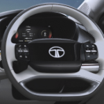 4 spoke Illuminated Digital Steering Wheel
Buttery smooth ergonomics elevated with Illuminated logo. Each drive will make your heart swell with pride.